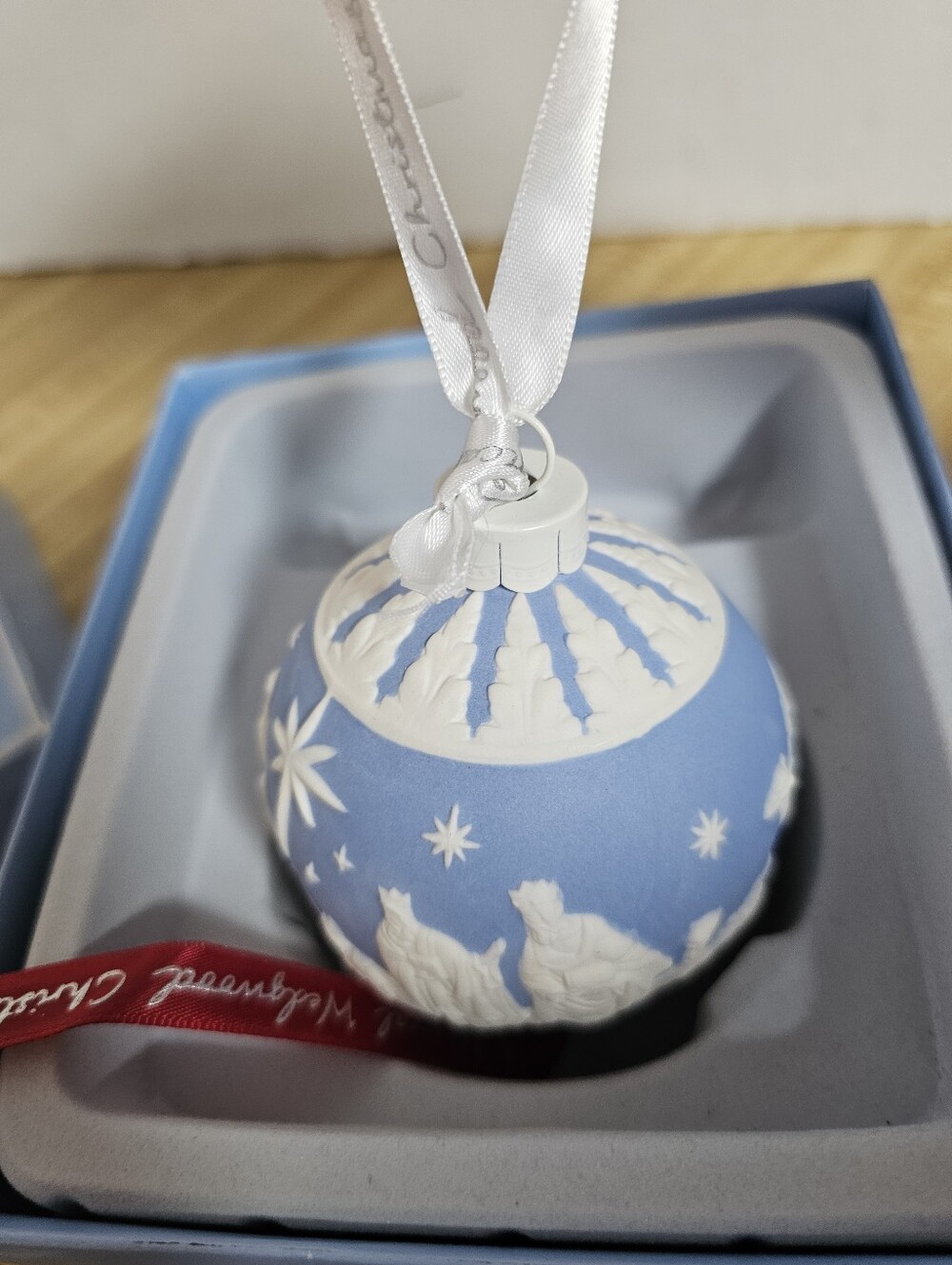 NWT Wedgwood 260th Anniversary 2019 Christmas Deer Bauble Ornament Blue White